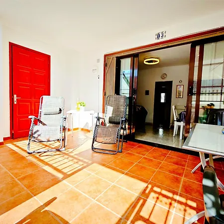 El Pisito La Dolce Holiday home *